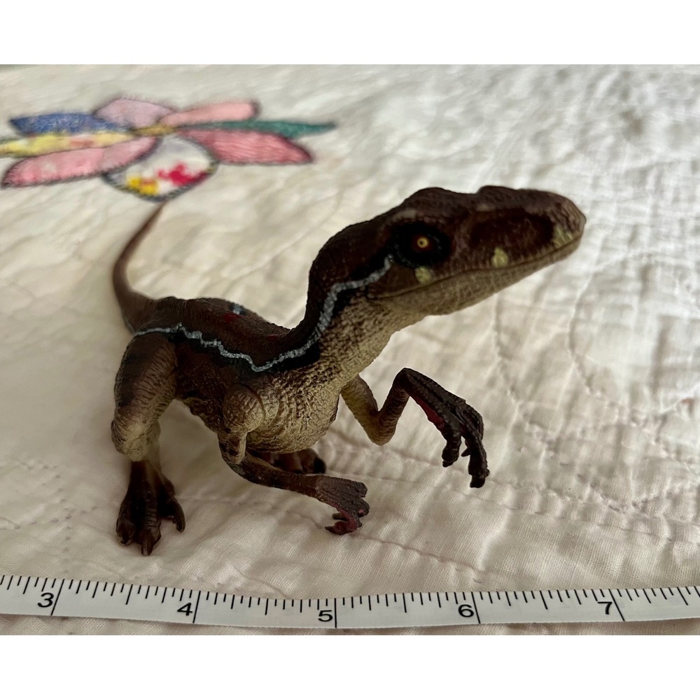 Jurassic World Blue Velociraptor Dinosaur Action Figure Brown Blue Stripe 8.5in